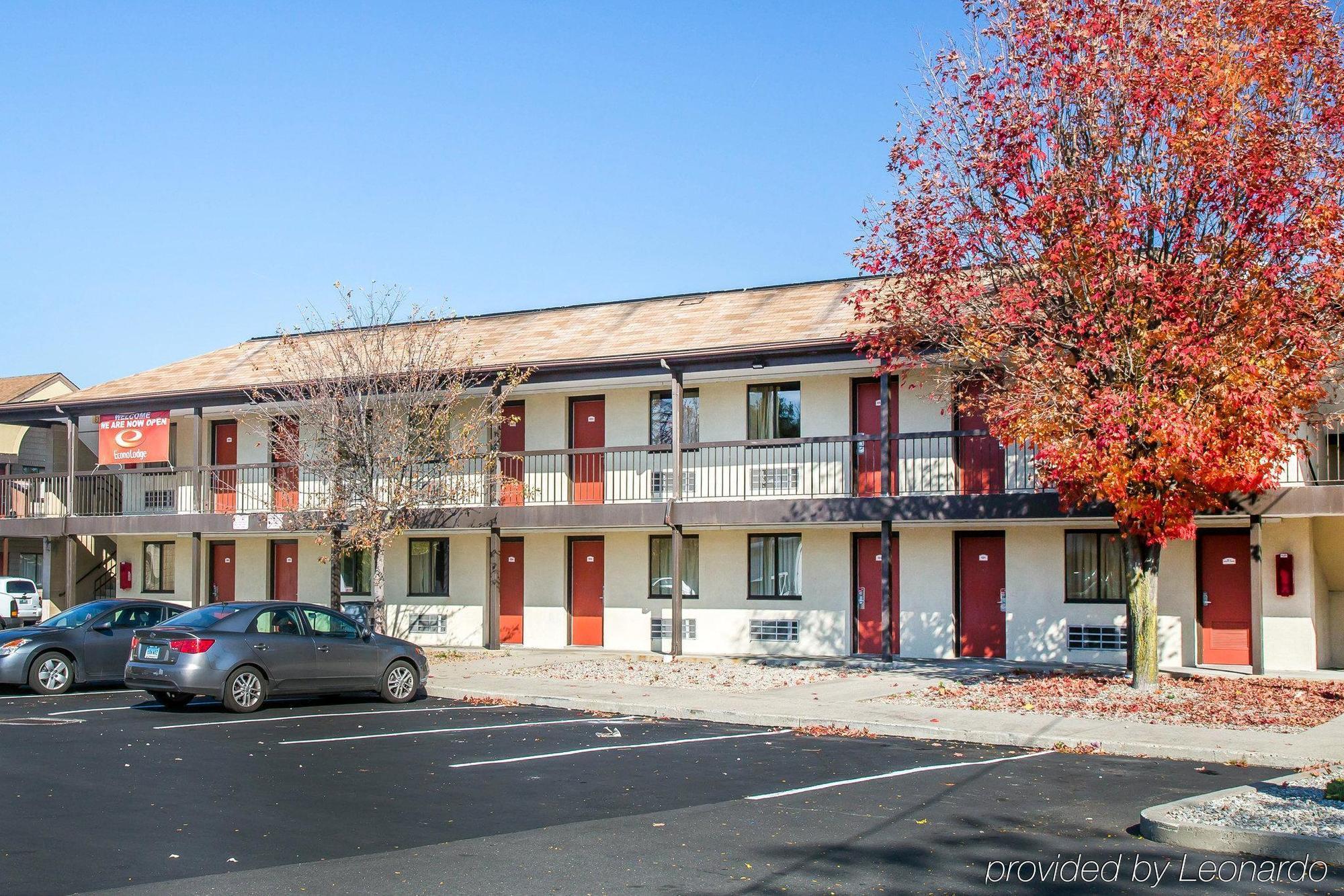 Red Carpet Inn Norwalk Dış mekan fotoğraf