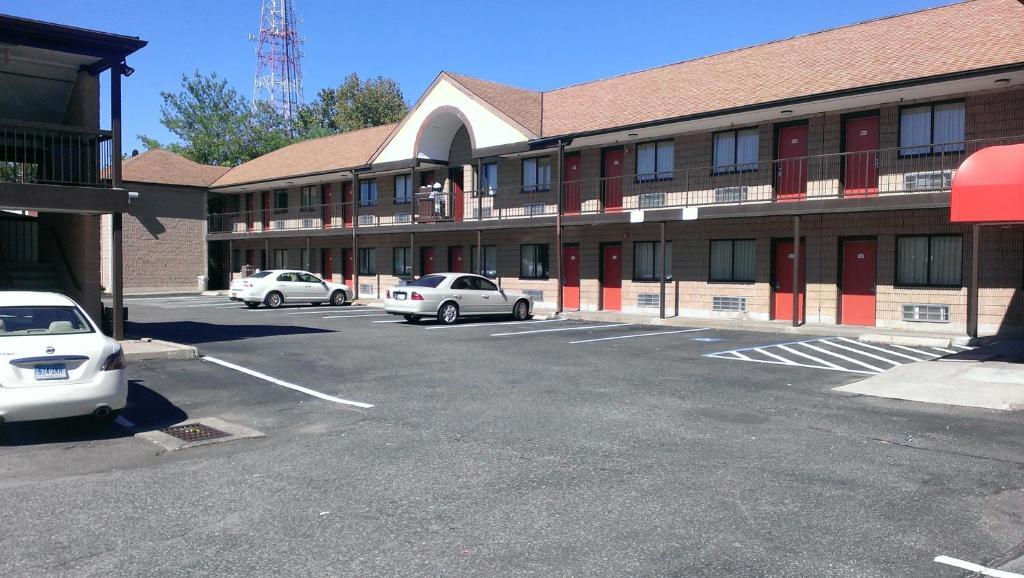 Red Carpet Inn Norwalk Dış mekan fotoğraf